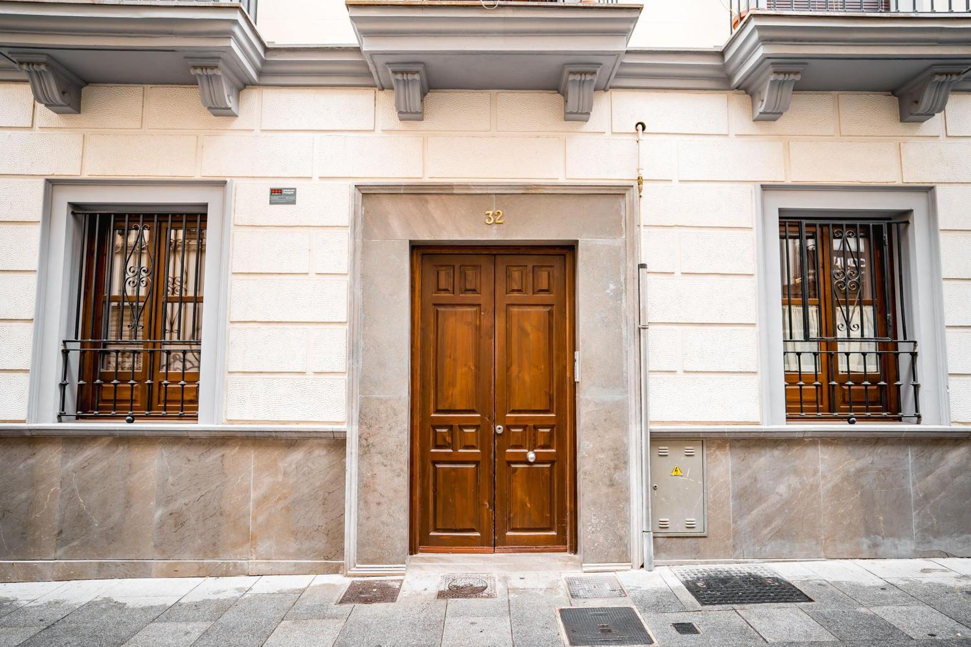 Qh Plaza De La Trinidad Lejlighed Granada Eksteriør billede